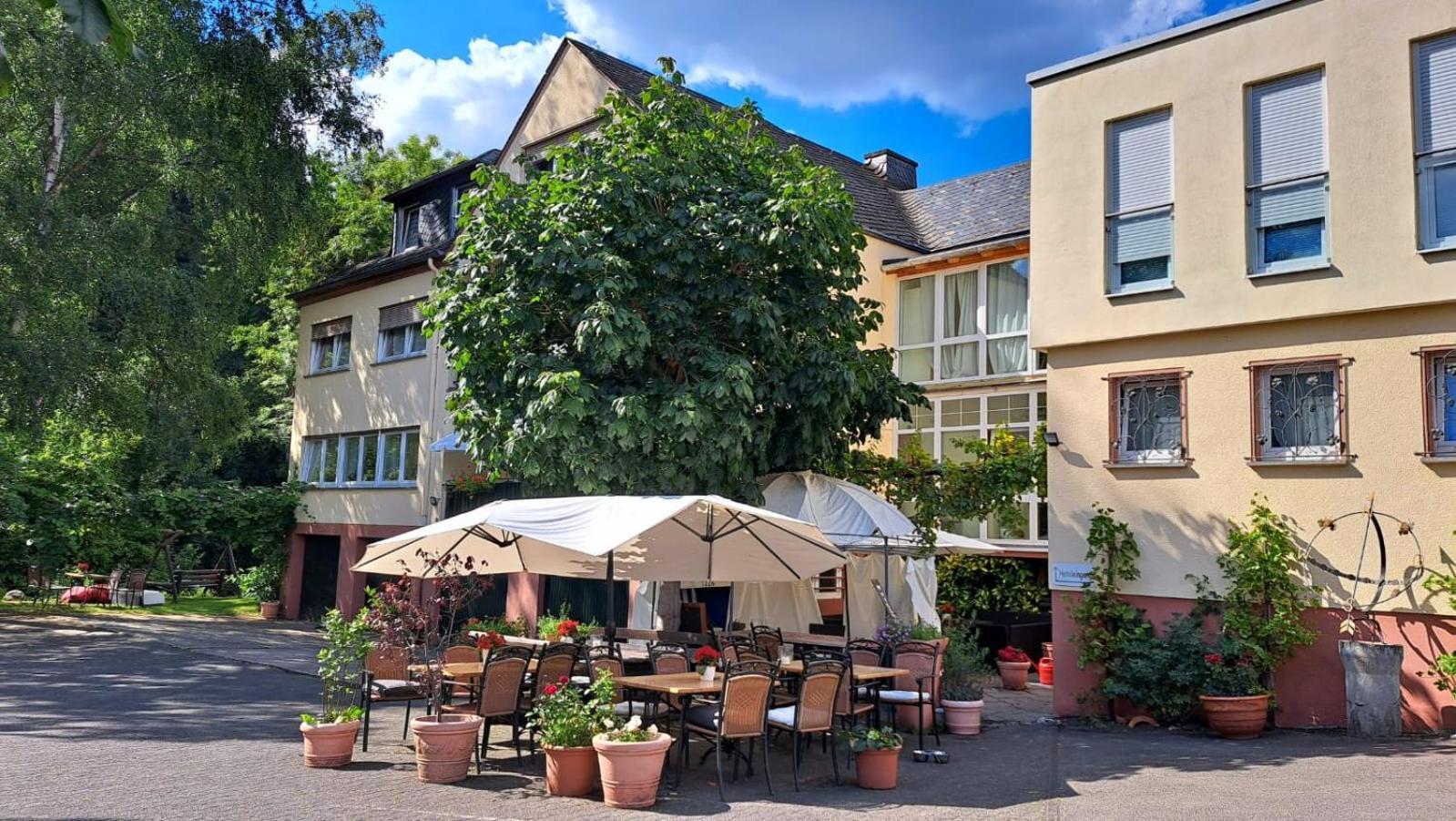 Hotel Landgasthof Simon Waldrach Exterior foto